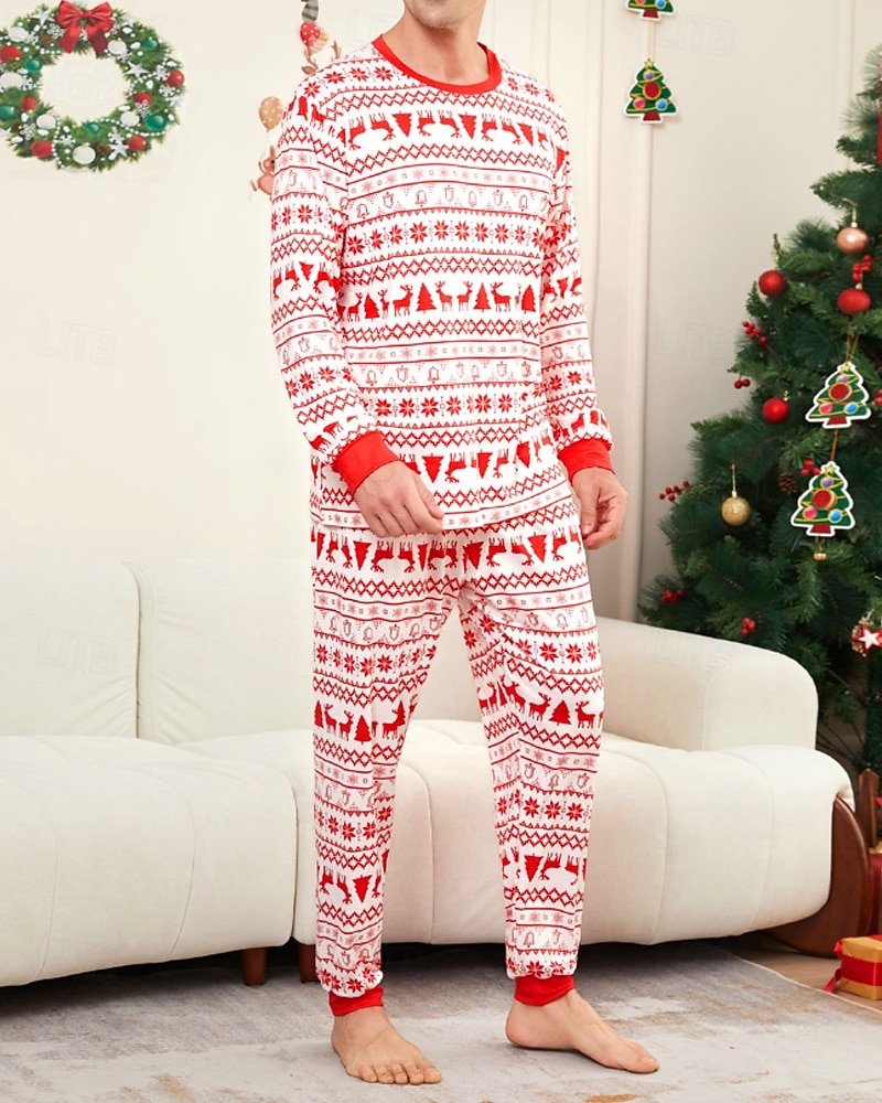 2025年 ファミリールック パジャマ クリスマス柄 家 プリント ルビーレッド 長袖 活発的 マッチング衣装  コレクション – $19.49 –P10