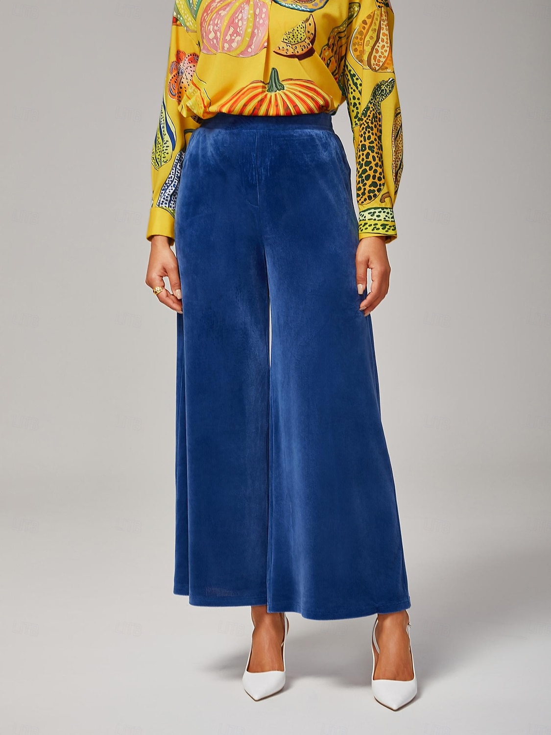 Pantalones anchos de mujer, informales, de pana muy elástica, con textura acanalada, cintura elástica y elastano azul. 2025 - $69.99 –P1