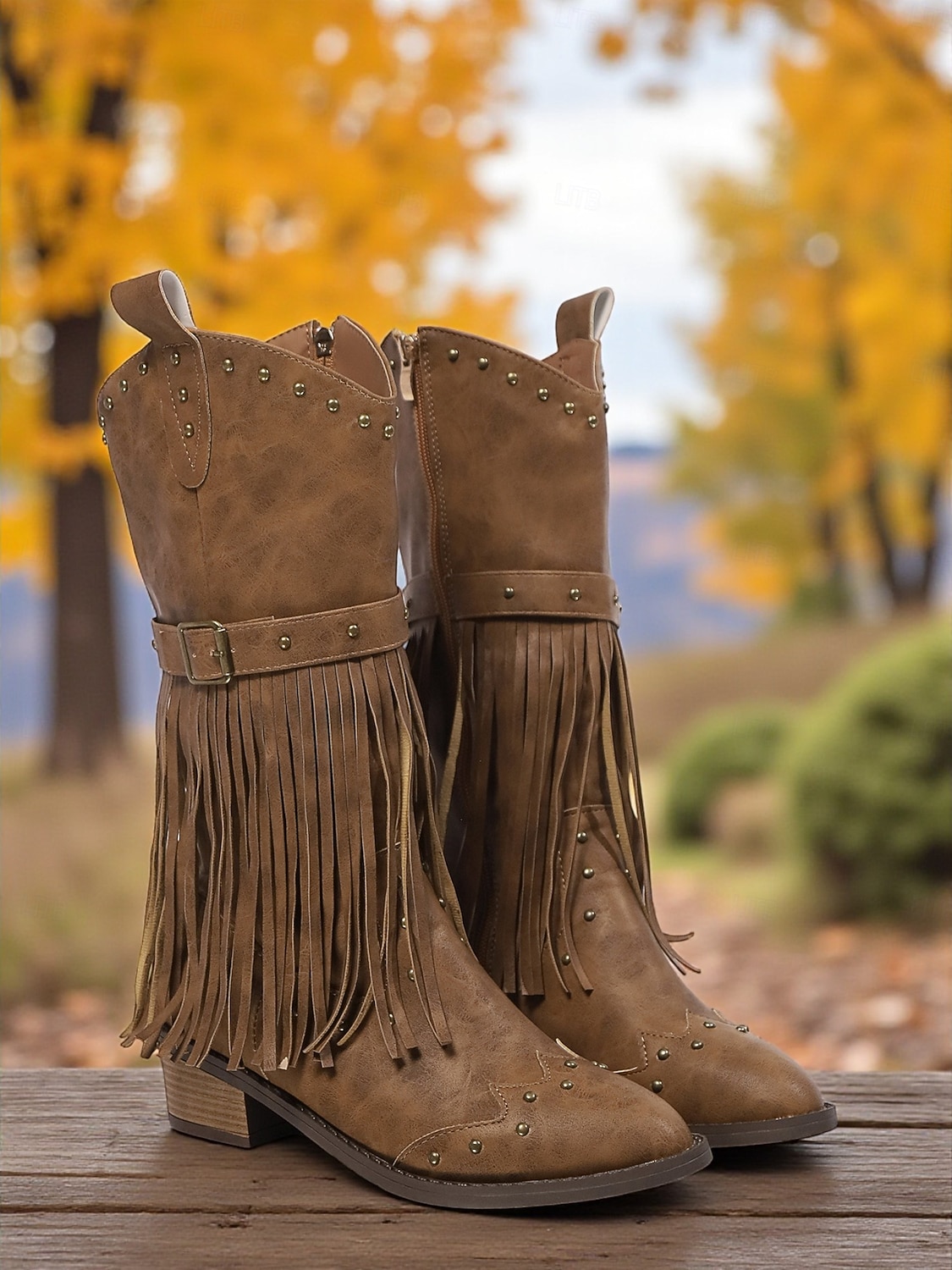 Γυναικείες καφέ μπότες μέχρι το γόνατο με κρόσσια από τεχνητό δέρμα, λεπτομέρειες με τρουκς και χαμηλά τακούνια, μποέμ παπούτσια σε στιλ καουμπόι γουέστερν 2026 - $54.99 –P5