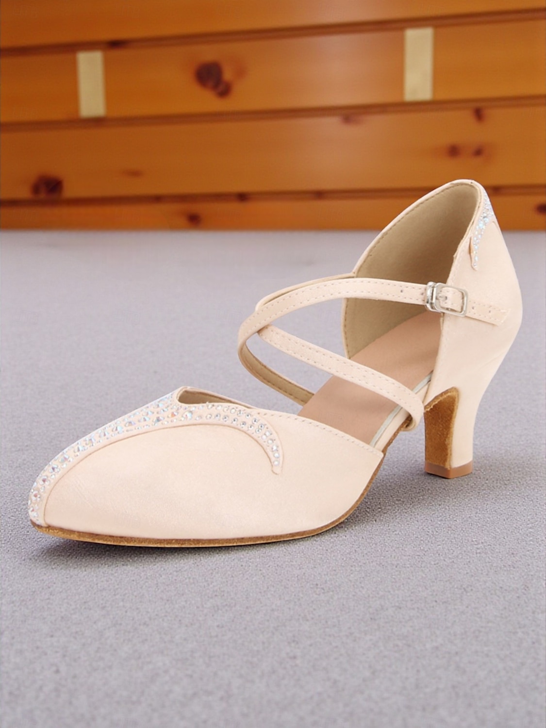 Chaussures de danse de salon en satin à brides croisées pour femmes - Talons à strass style Gatsby des années 1920 pour performances professionnelles latines et fêtes vintage de 2025 ? $59.99 –P8
