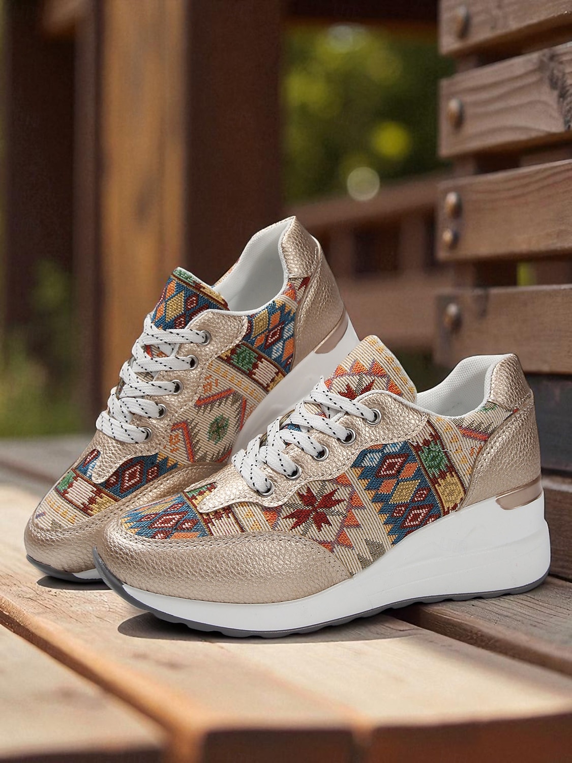 sneakers con zeppa dorate da donna – scarpe da ginnastica con plateau e lacci con stampa etnica per abbigliamento casual da strada e viaggi del fine settimana del 2026 a $34.99 –P1