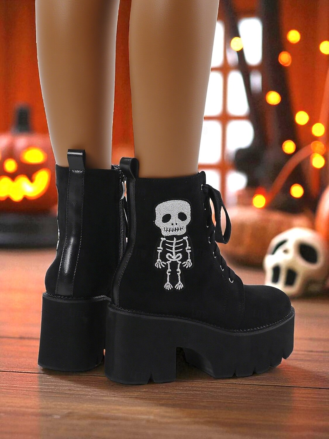 Bottines gothiques à plateforme en daim noir pour femmes - Bottines à lacets et talons épais avec broderie squelette pour Halloween et cosplay d'automne &tenue de fête de 2025 ? $69.99 –P2