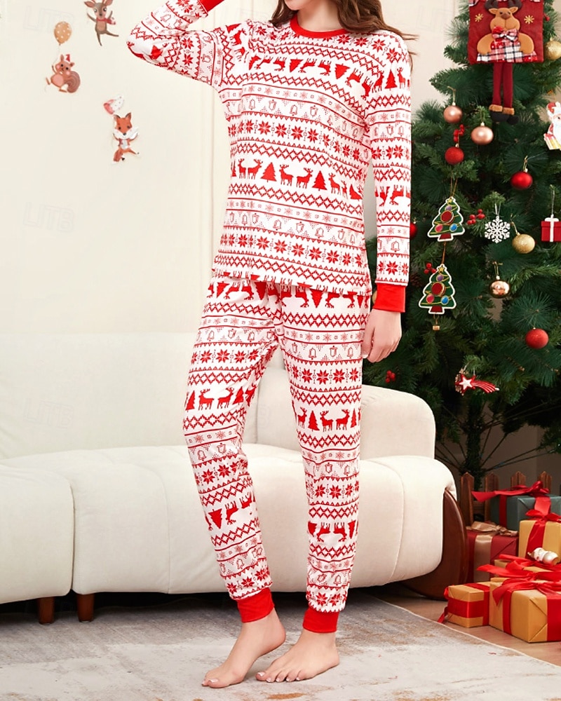 2025年 ファミリールック パジャマ クリスマス柄 家 プリント ルビーレッド 長袖 活発的 マッチング衣装  コレクション – $19.49 –P4