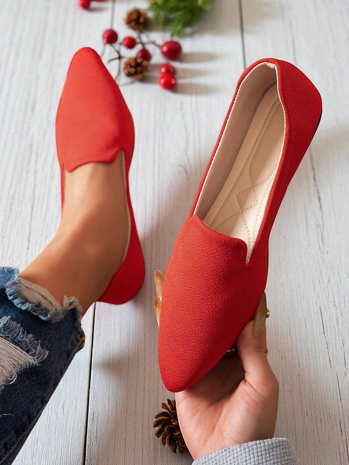Chaussures plates rouges à bout pointu pour femmes – mocassins élégants à enfiler pour Noël, les fêtes et les tenues décontractées du quotidien de 2025 ? $19.99 –P4