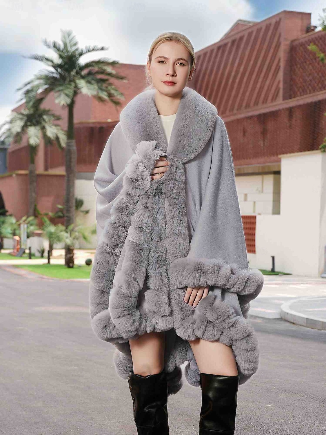 Pelssjal Elegant Hold Varm Ermeløs Flaggermusermer Polyester Bryllup Wrap Med Ren Farge Til Spesiell Leilighet Høst vinter 2025 - $142.99 –P7