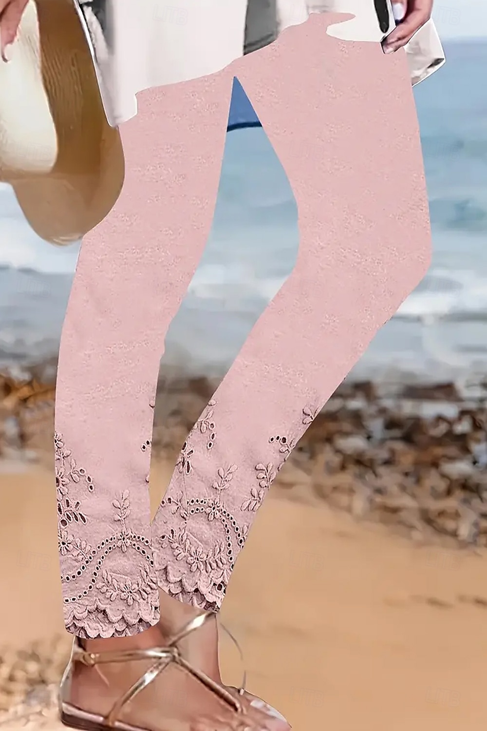Femmes Leggings Vacances ancien Style Ethnique Longueur cheville Taille haute Fleuri Graphique Impression 3D Séchage Rapide Respirabilité Doux Élastique Extérieur Maison Décontracté Blanche Rose de 2025 ? $19.99 –P3