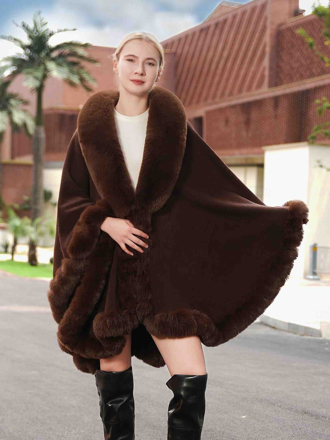 Pelssjal Elegant Hold Varm Ermeløs Flaggermusermer Polyester Bryllup Wrap Med Ren Farge Til Spesiell Leilighet Høst vinter 2025 - $142.99 –P10