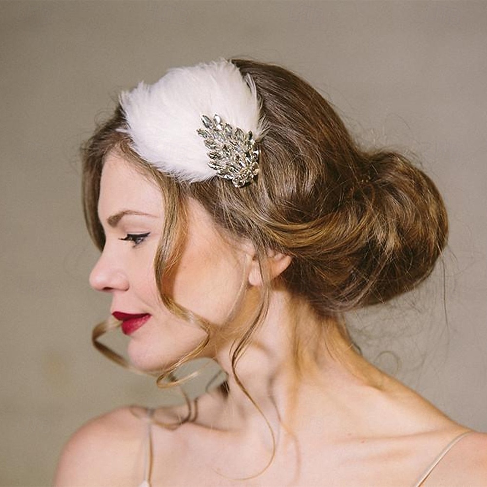 Barrette à cheveux en plumes blanches pour femme - Coiffe vintage ornée de cristaux pour dames, élégant fascinateur de style Gatsby pour tenues de fête, de cocktail et de soirée de 2026 ? $11.99 –P5