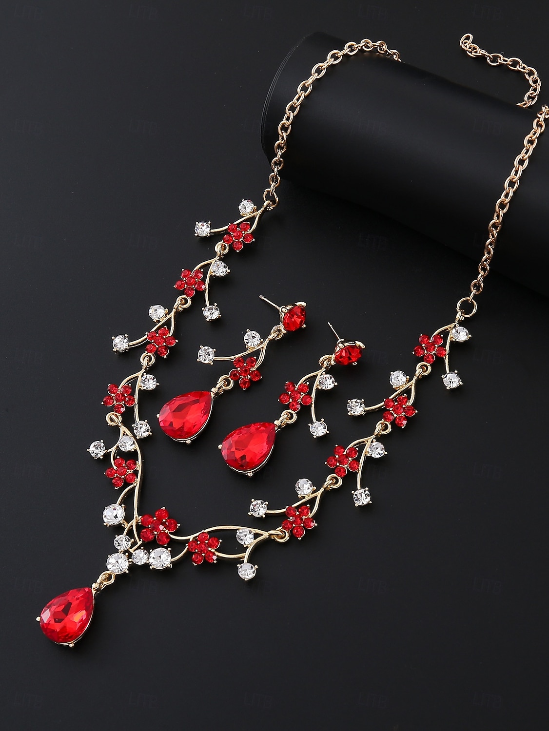 שרשרת ועגילים פרחוניים בגוון זהב לנשים משובצים בקריסטלים סגולים וצלולים, תכשיטים אלגנטיים למסיבות ואירועים מיוחדים 2026 - $11.99 –P3