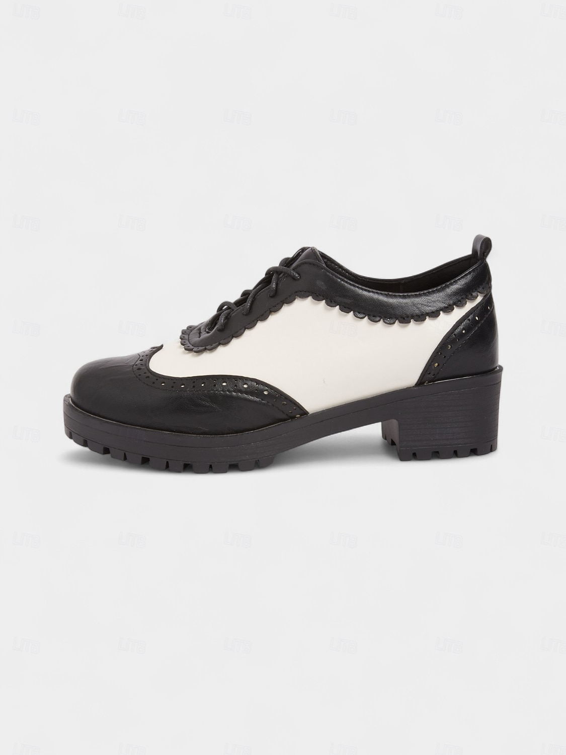 Sapatos oxford brogue vintage preto e branco femininos dos anos 1950 com cadarço e salto baixo - calçados retrô oktoberfest para uso casual, trabalho e cosplay de 2025 por $46.99 –P2
