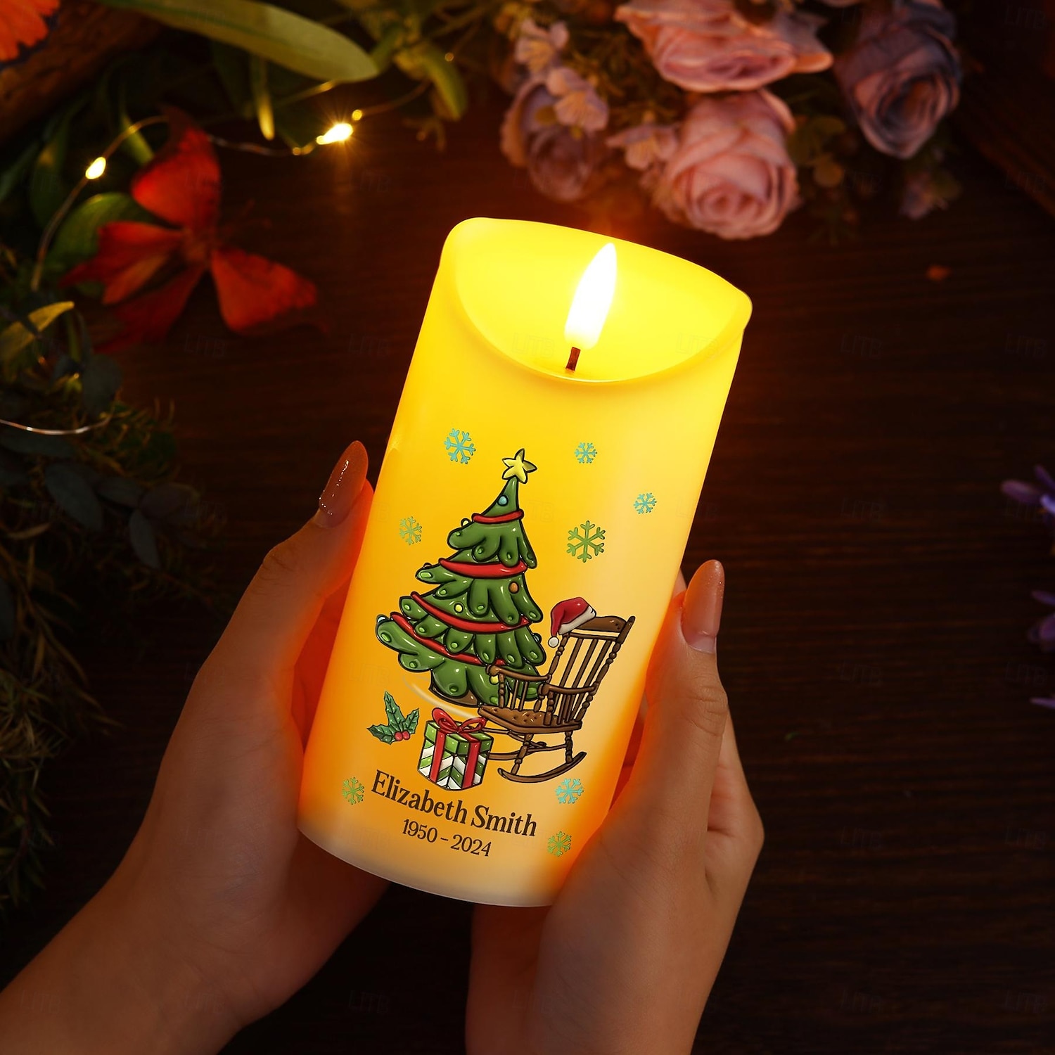 Candela commemorativa a LED personalizzata con testo personalizzato, regali di Natale per la perdita di una persona cara, elegante luce ricordo per la camera da letto, decorazione per la casa, espositore omaggio del 2025 a $15.99 –P4
