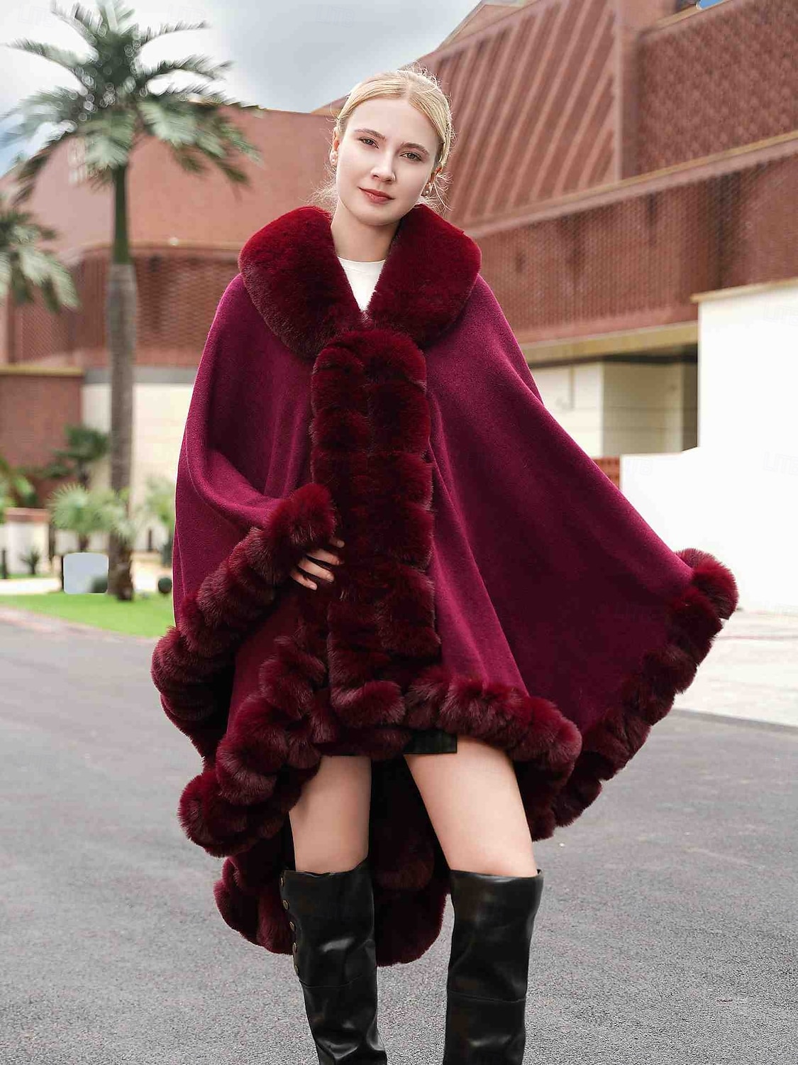 Pelssjal Elegant Hold Varm Ermeløs Flaggermusermer Polyester Bryllup Wrap Med Ren Farge Til Spesiell Leilighet Høst vinter 2025 - $142.99 –P8