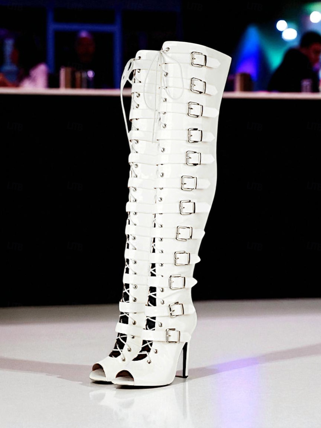 Botas femininas brancas com fivela alta na coxa - botas de festa sexy com salto agulha e peep toe para mulheres, calçados da moda gótico punk para boates, apresentações de palco e festivais de 2025 por $94.99 –P5