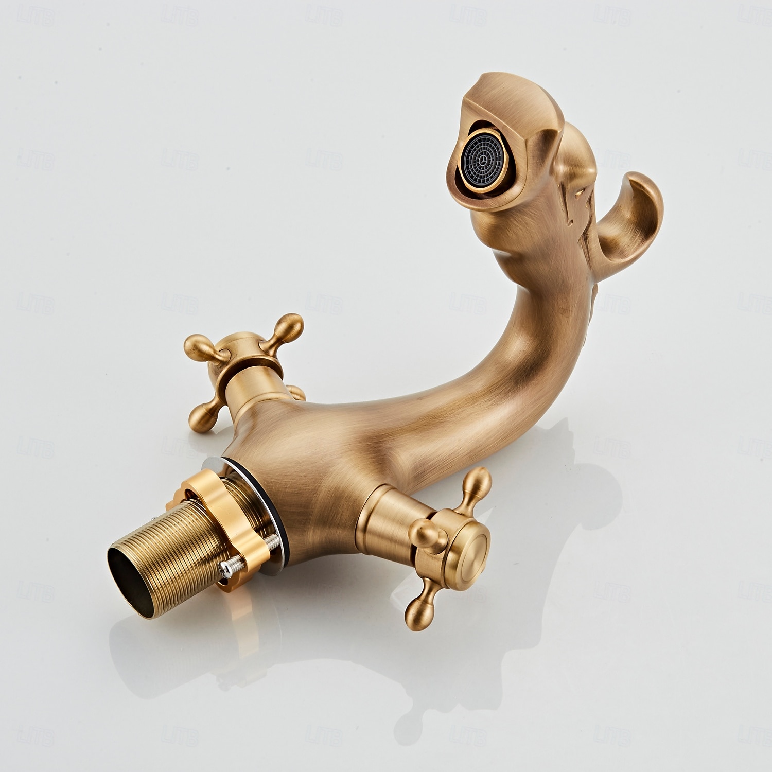 Waschbeckenarmatur - Klassisch Chrom / Ölgeriebene Bronze / Antikes Messing Mittelset Zwei Griffe Ein LochBath Taps 2025 - $161.99 –P16