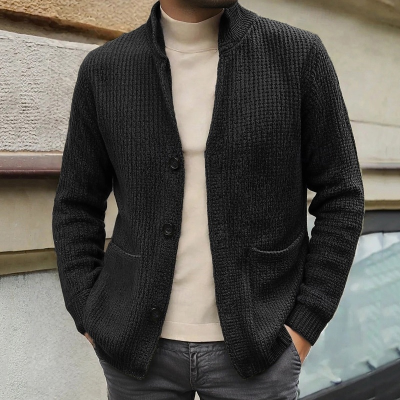 Herren Strickjacke Kurzer Pullover Strickpullover Gerippt Stricken Normale Oberteile Knopf hoch Tasche Einfach Stehkragen Mode Klassisch Urlaub Alltagskleidung Bekleidung Herbst Winter Schwarz 2026 - $40.99 –P5