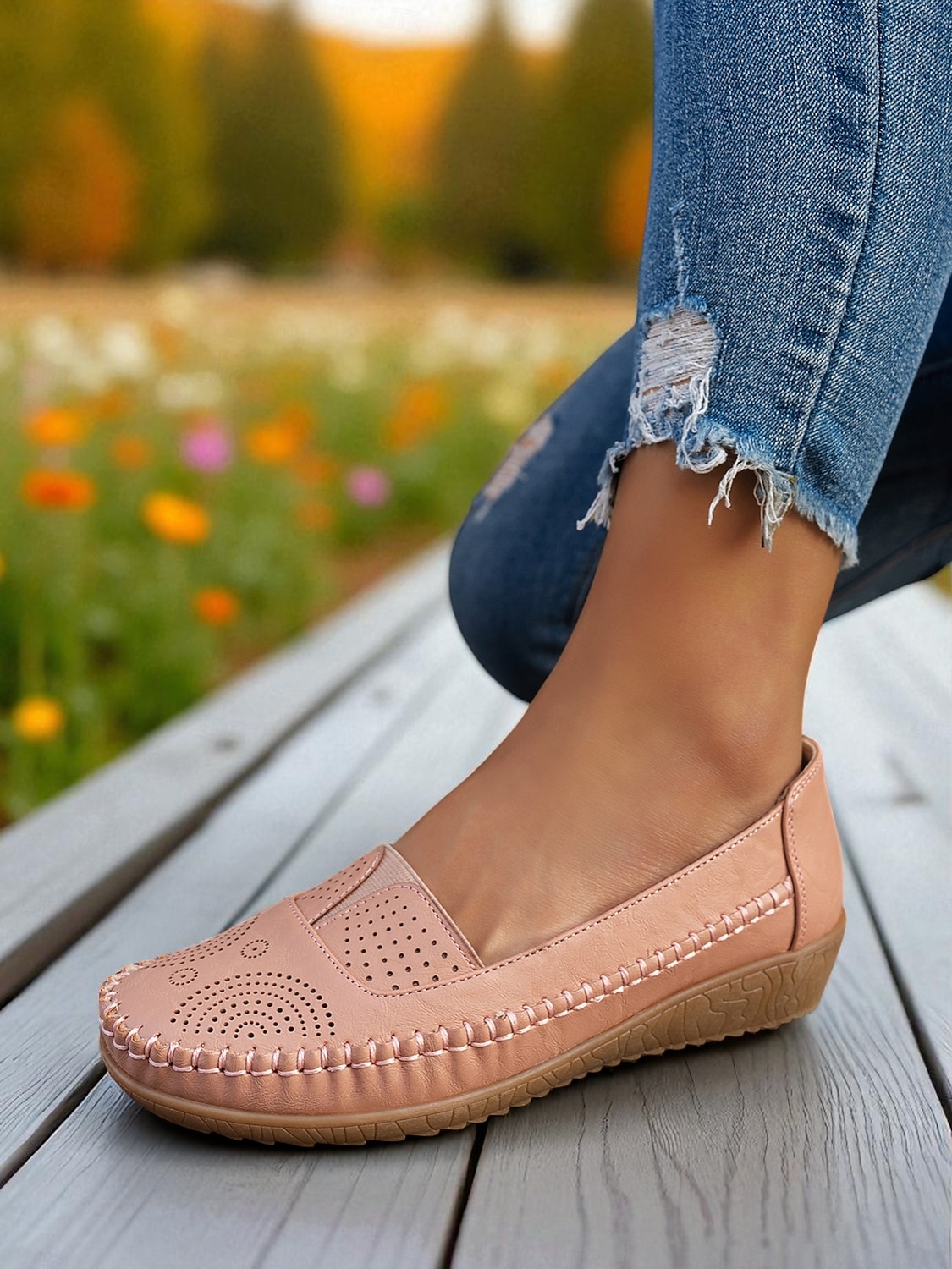 naisten slip-on-loaferit laserleikatuilla yksityiskohdilla – rennot matalat mokkasiinit jokapäiväiseen kävelyyn ja autoiluun 2026 - $29.99 –P3