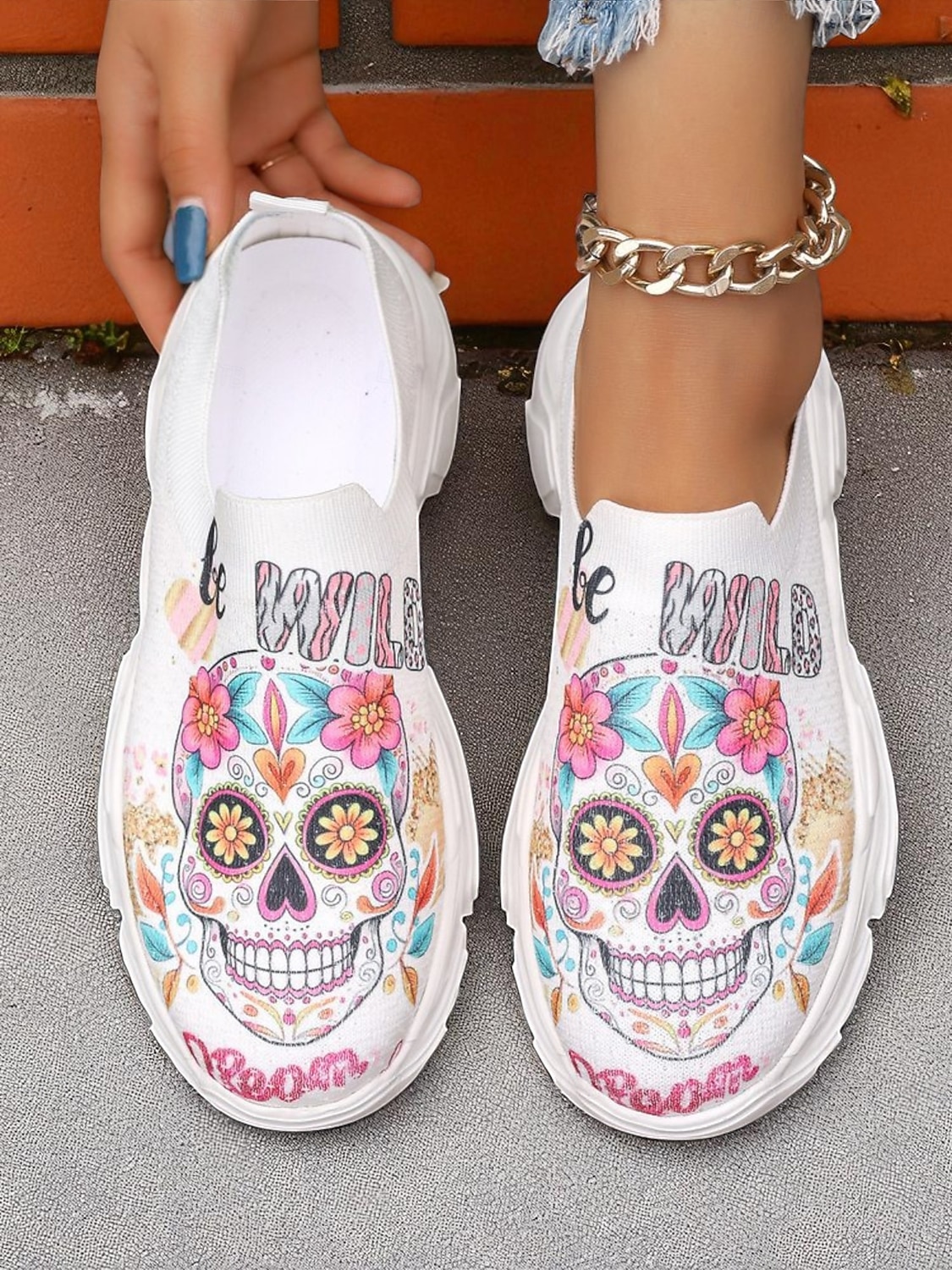 Dámské flyknit nazouvací tenisky s barevným potiskem lebky – pohodlné volnočasové boty na Halloween, Den mrtvých a podzimní párty 2025 - $26.99 –P1