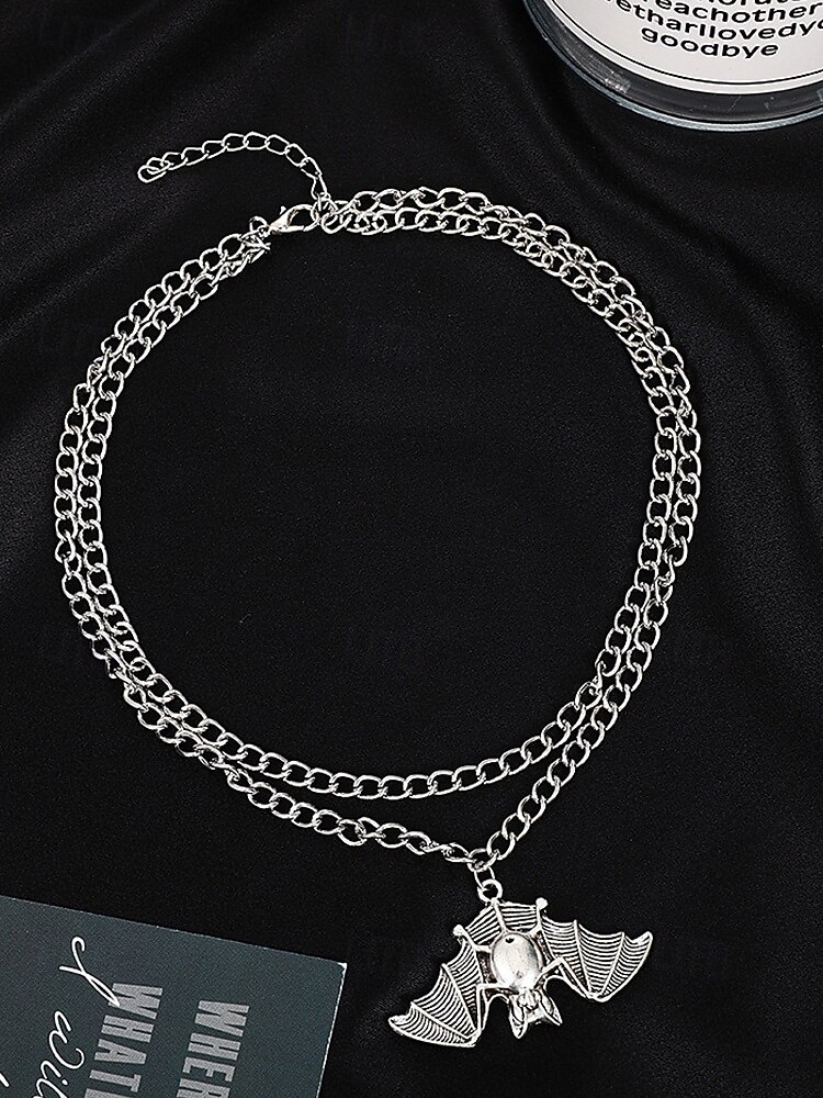 Collier pendentif chauve-souris gothique pour femme - ras de cou vintage en argent pour fêtes costumées, cosplay et mode sorcière de 2025 ? $7.99 –P10