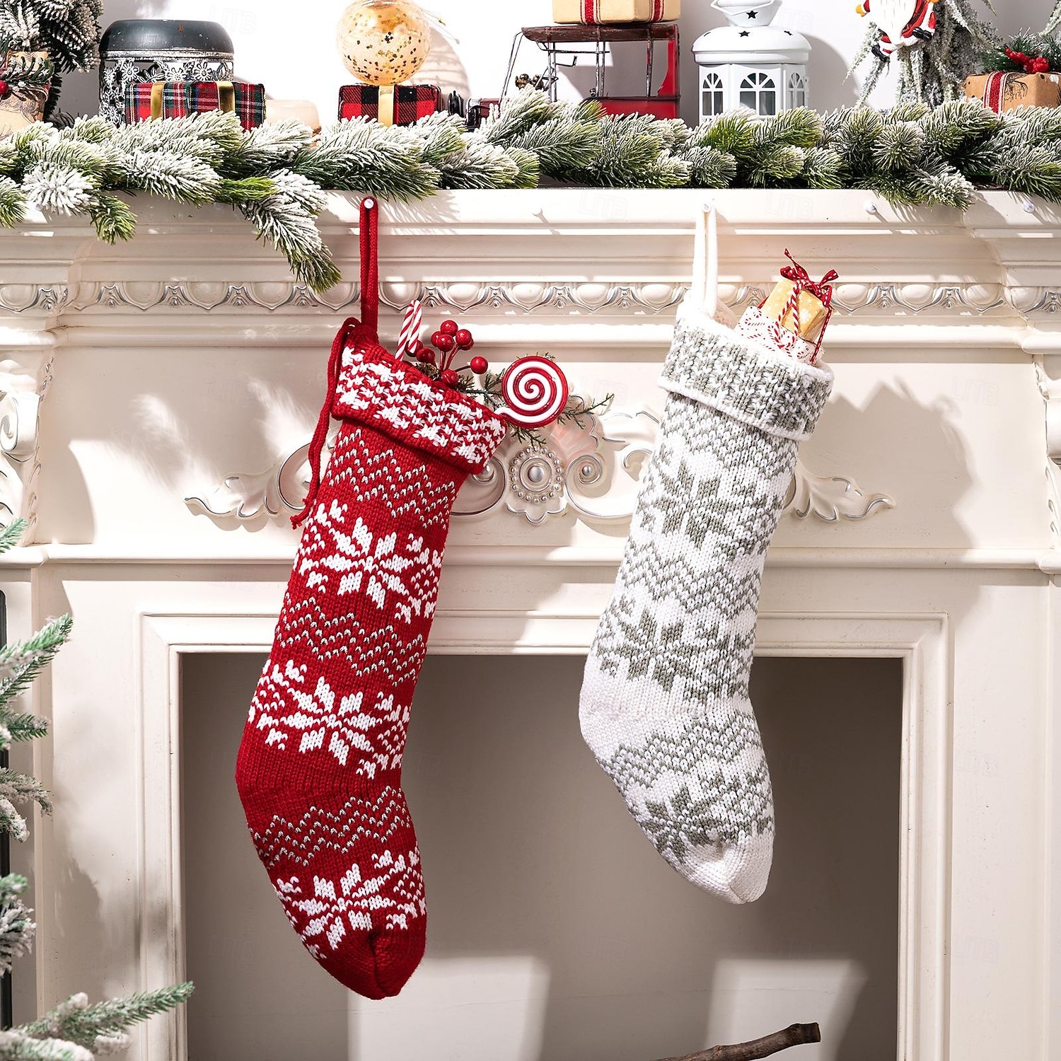 Lot de 2 bas de Noël tricotés, chaussettes de Noël en tricot flocon de neige rouge, décoration de vacances, sacs cadeaux suspendus pour enfants, cheminée &décorations d'arbre de Noël de 2025 ? $15.49 –P4