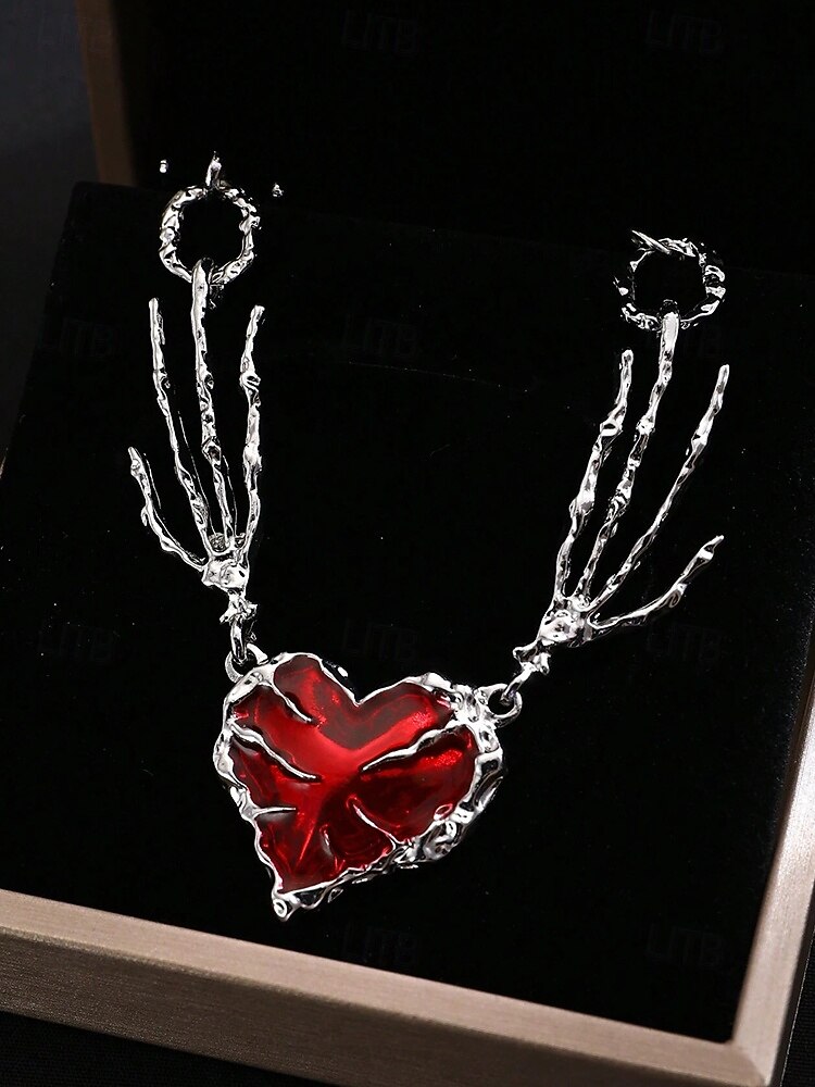 Collana da donna con ciondolo a forma di cuore e mano scheletrica per Halloween, catena con gemma rossa punk gotica, gioielli per feste in maschera e cosplay del 2025 a $7.99 –P7