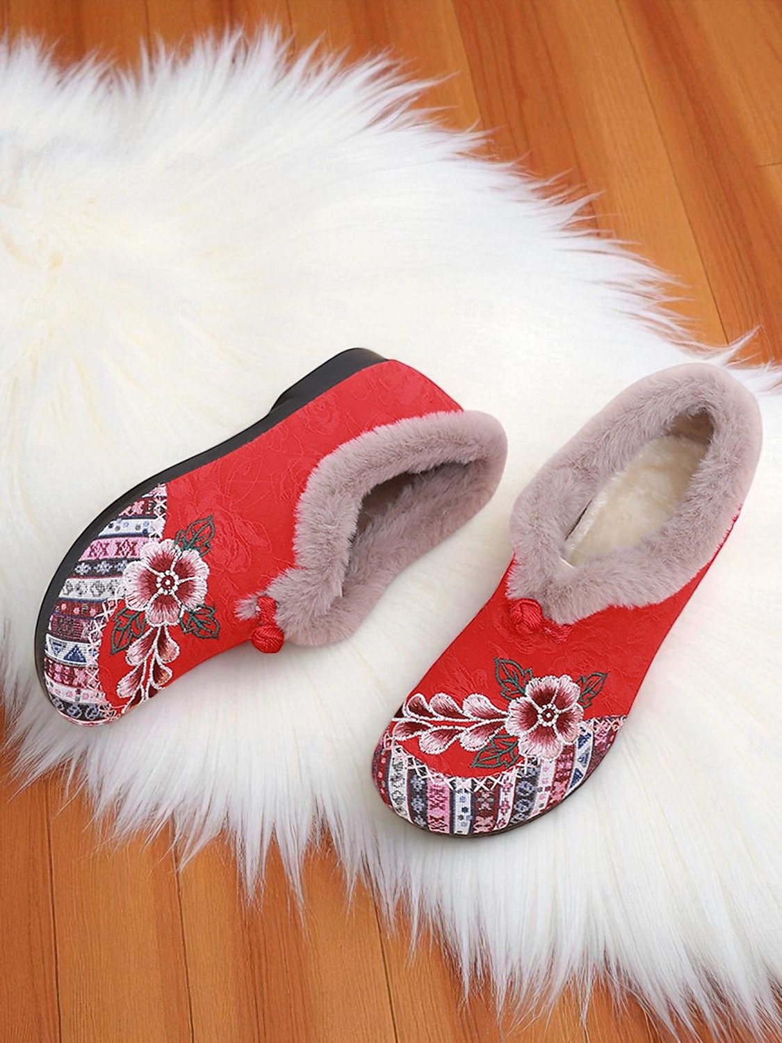 scarpe slip-on da donna con fodera in pelliccia ricamata rossa e motivo floreale, calde scarpe invernali per Natale, periodo festivo e abbigliamento casual del 2025 a $24.99 –P1