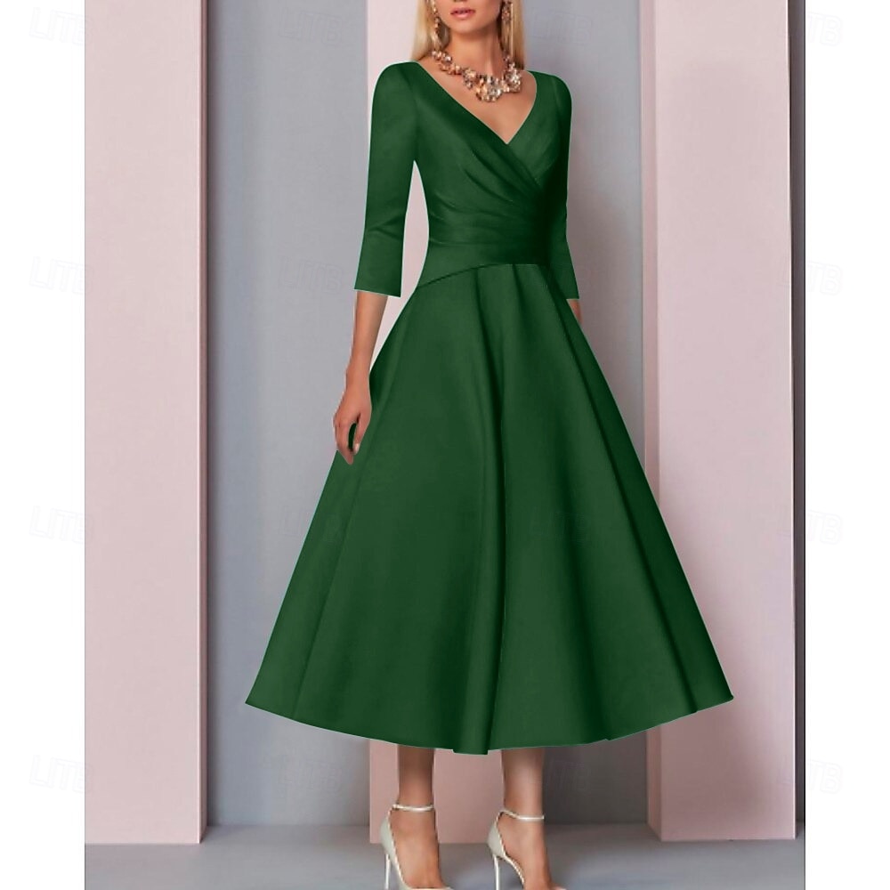 Strandbröllop A-Linje Gyllene Klänningar Mor till bruden Klänning Bröllop Gäst Elegant Vintage Plus Size V Hals Te Längd Satäng 3/4 Lång Ärmar med Fällor klä dig för att imponera fri anpassad storlek 2025 - $121.99 –P7