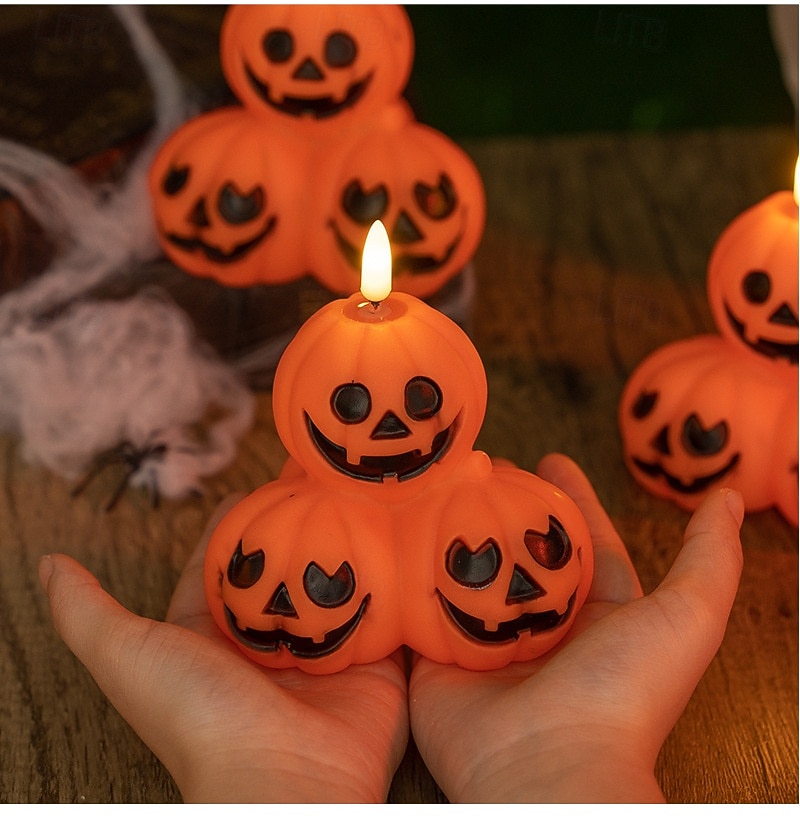 1 pz 10,7 * 10,2 cm zucca di Halloween a tre teste candela elettronica a led per interni ed esterni ristorante bar atmosfera divertente luce notturna batteria LR44 * 3 del 2025 a $4.99 –P1
