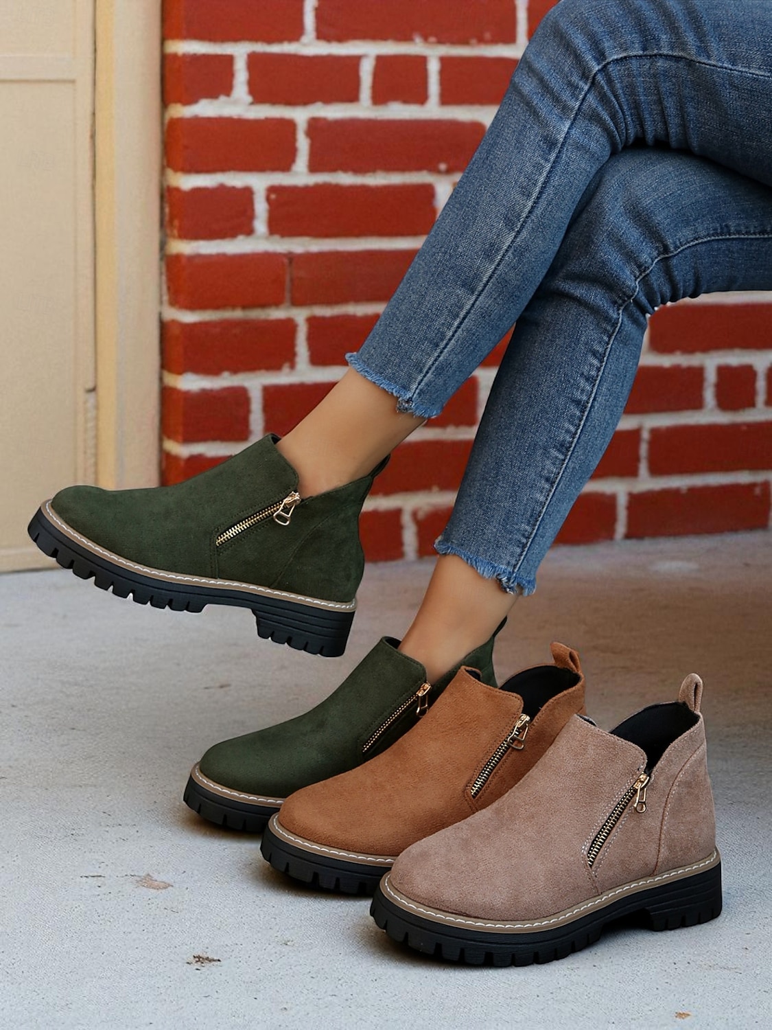 Bottines grises en similicuir pour femme – fermeture zippée latérale, semelle crantée antidérapante, style streetwear automne-hiver élégant de 2025 ? $34.99 –P1