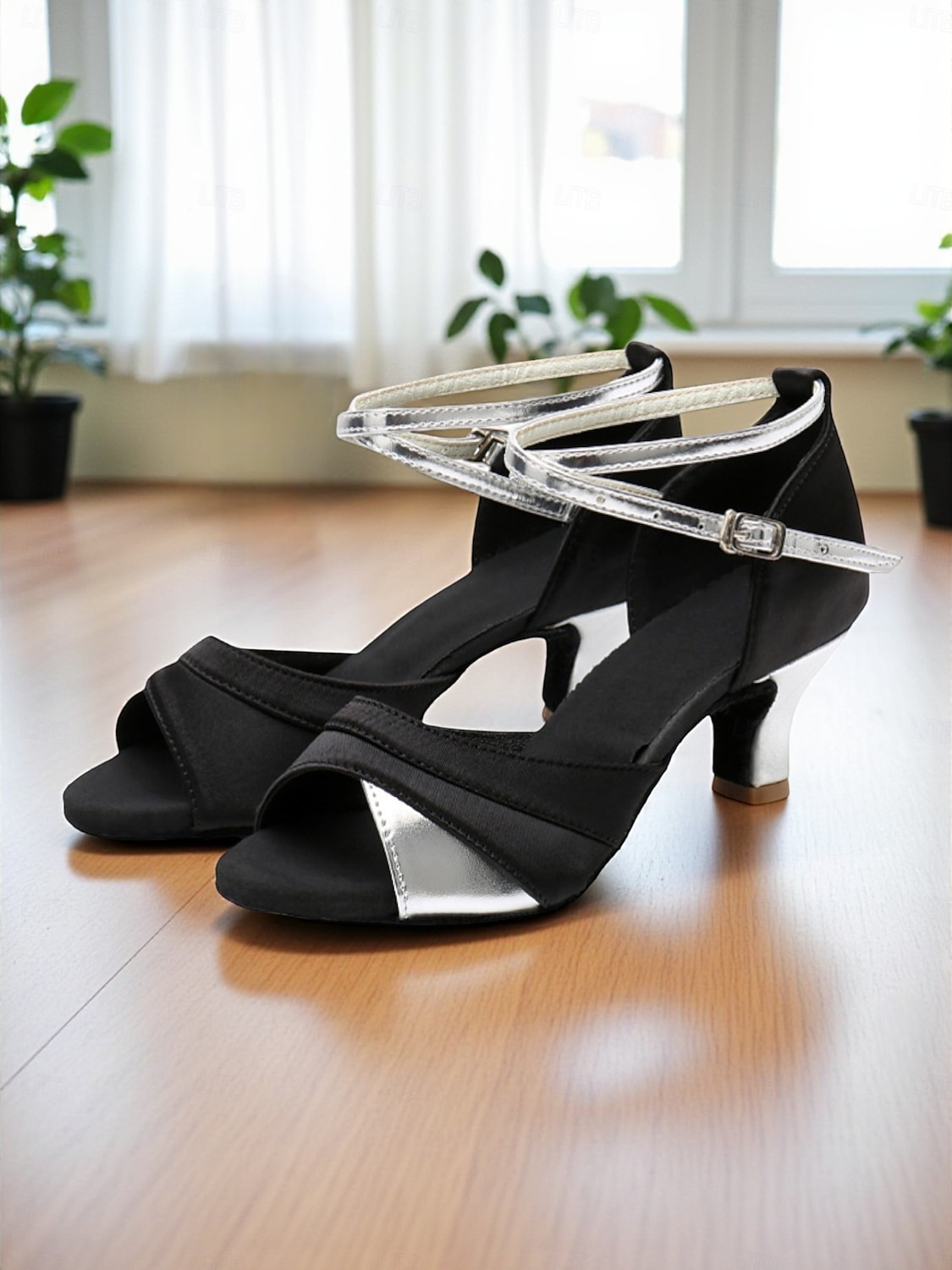 Sandálias femininas pretas e vermelhas para dança latina - sapatos de salão profissionais com bico aberto e salto médio com tira no tornozelo para performance e prática de 2025 por $29.99 –P5