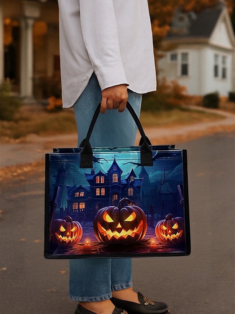 damska torba na Halloween z motywem dyni i nawiedzonego domu — duża, wielokrotnego użytku torba na zakupy z kieszenią na zamek i wytrzymałymi uchwytami, w stylu gotyckim, idealna na „cukierek albo psikus”, imprezy kostiumowe i do codziennego użytku 2025 - $19.99 –P1