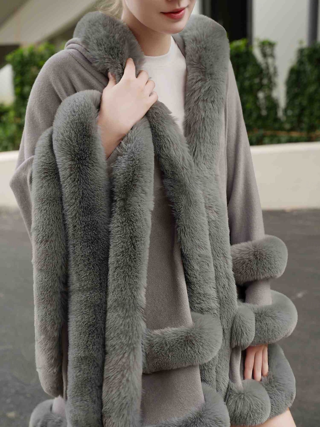 Écharpes en Fausse Fourrure Élégant Garder au Chaud Sans manches Manche Chauve-souris Polyester Boléros de Mariage Avec Couleur unie Pour Occasion Spéciale Automne & Hiver de 2025 ? $74.99 –P7