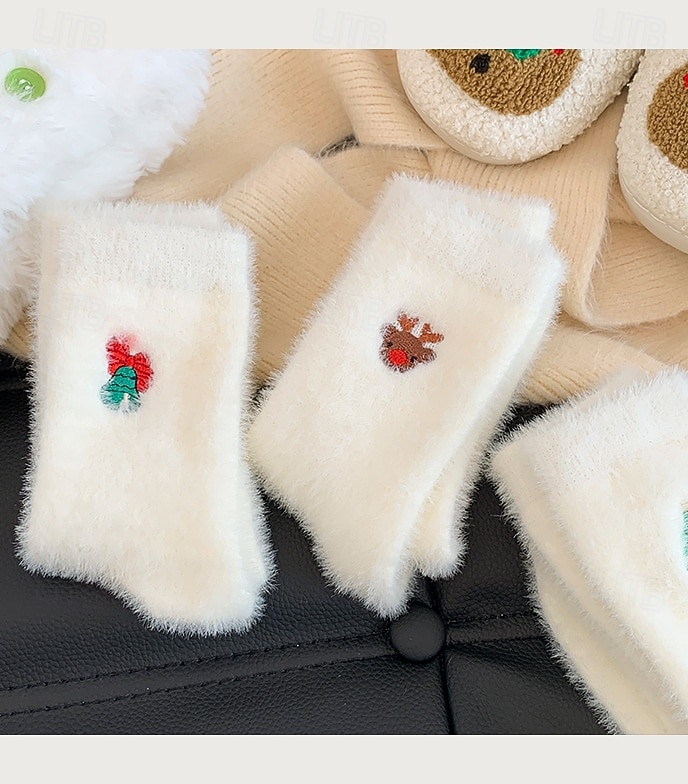 Calcetines navideños de invierno para mujer, calcetines gruesos y cálidos con muñeco de nieve. &Calcetines navideños de felpa de visón blanco acogedores con diseño de Papá Noel y bonitos calcetines 2025 - $7.99 –P2