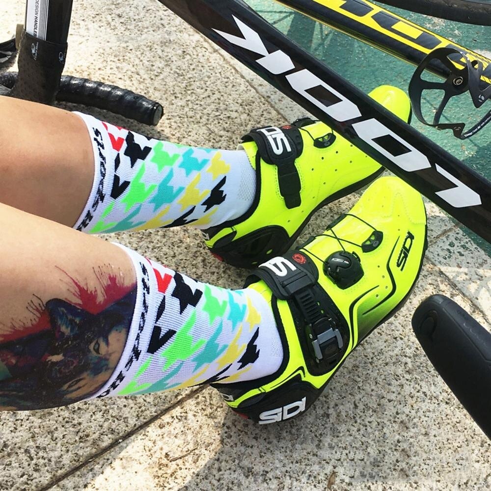 Calcetines Calcetines Ciclismo Calcetines de bicicleta Calcetines deportivos Calcetines atléticos Camping / Senderismo Senderismo Ejercicio al Aire Libre Bicicleta / Ciclismo Alta elasticidad Cómodo 2025 - $11.49 –P9