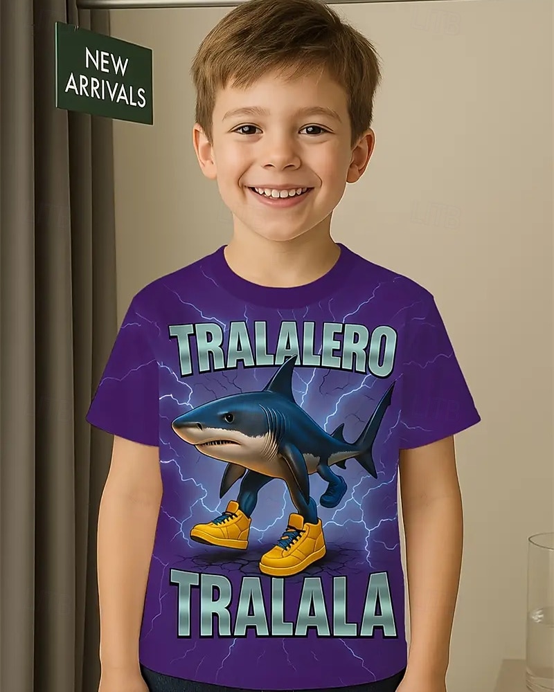 T-shirt graphique pour garçon Tralalero Tralala Shark - T-shirt d'été décontracté violet vif avec requin imprimé en 3D &Baskets design respirant col rond manches courtes haut pour un usage quotidien de 2025 ? $11.99 –P7