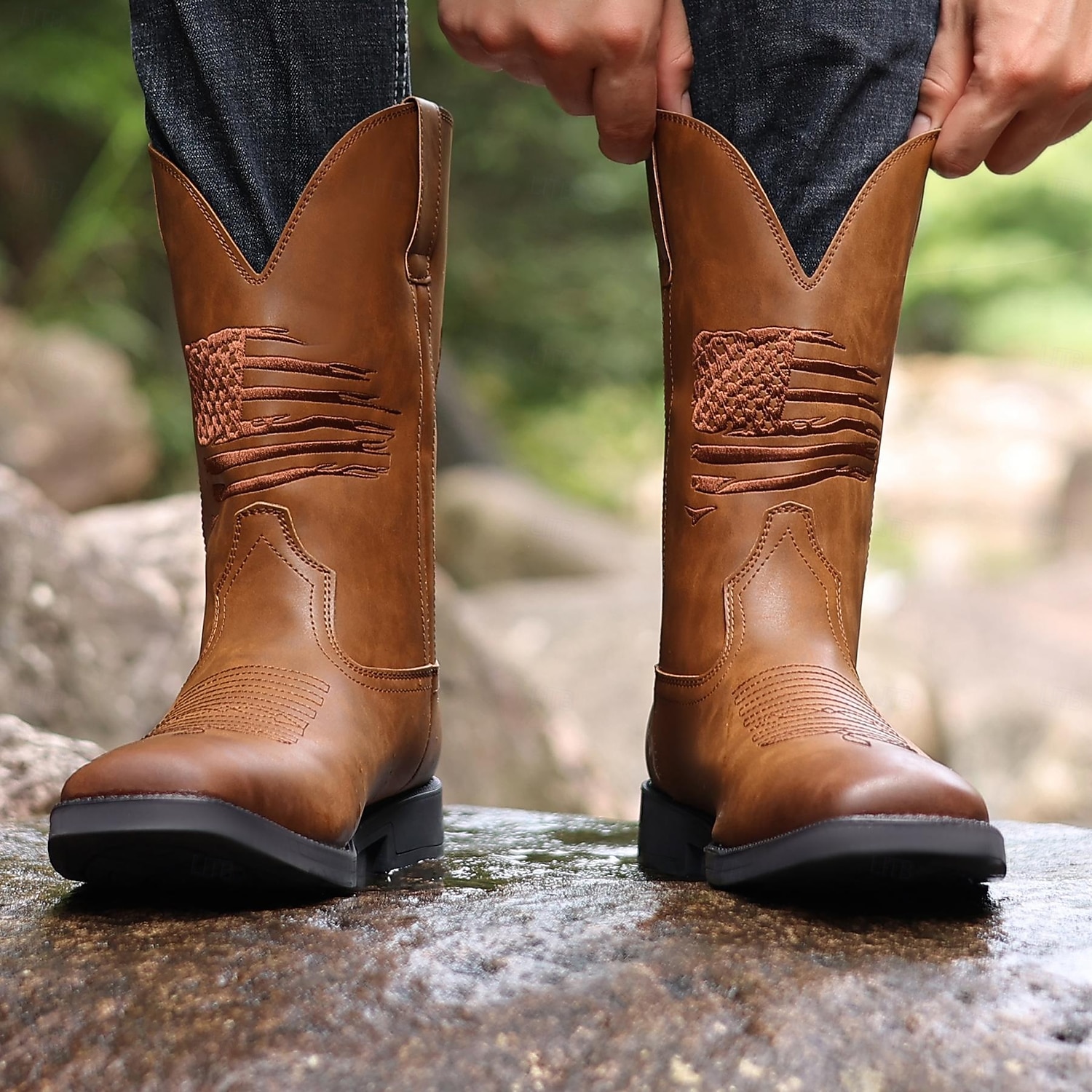 stivali da lavoro da cowboy da uomo con bandiera americana in rilievo - stivali western in similpelle marrone resistente con suola robusta per abbigliamento casual e all'aperto del 2025 a $69.99 –P1