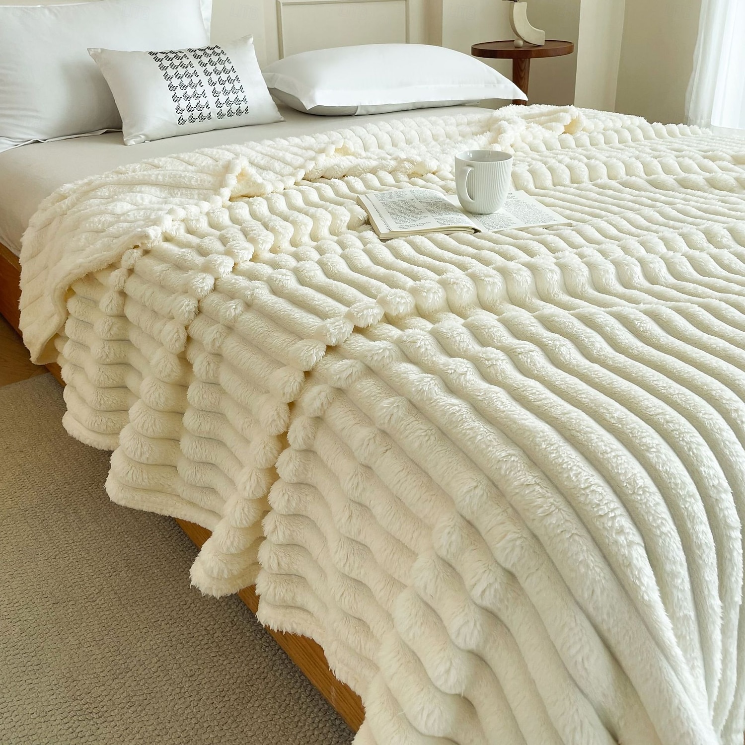 cobertor de flanela grosso com veludo de coelho, cobertor macio e quente de alta g/m² para sofá, cama, escritório, cobertor de inverno multiuso de 2025 por $21.99 –P1