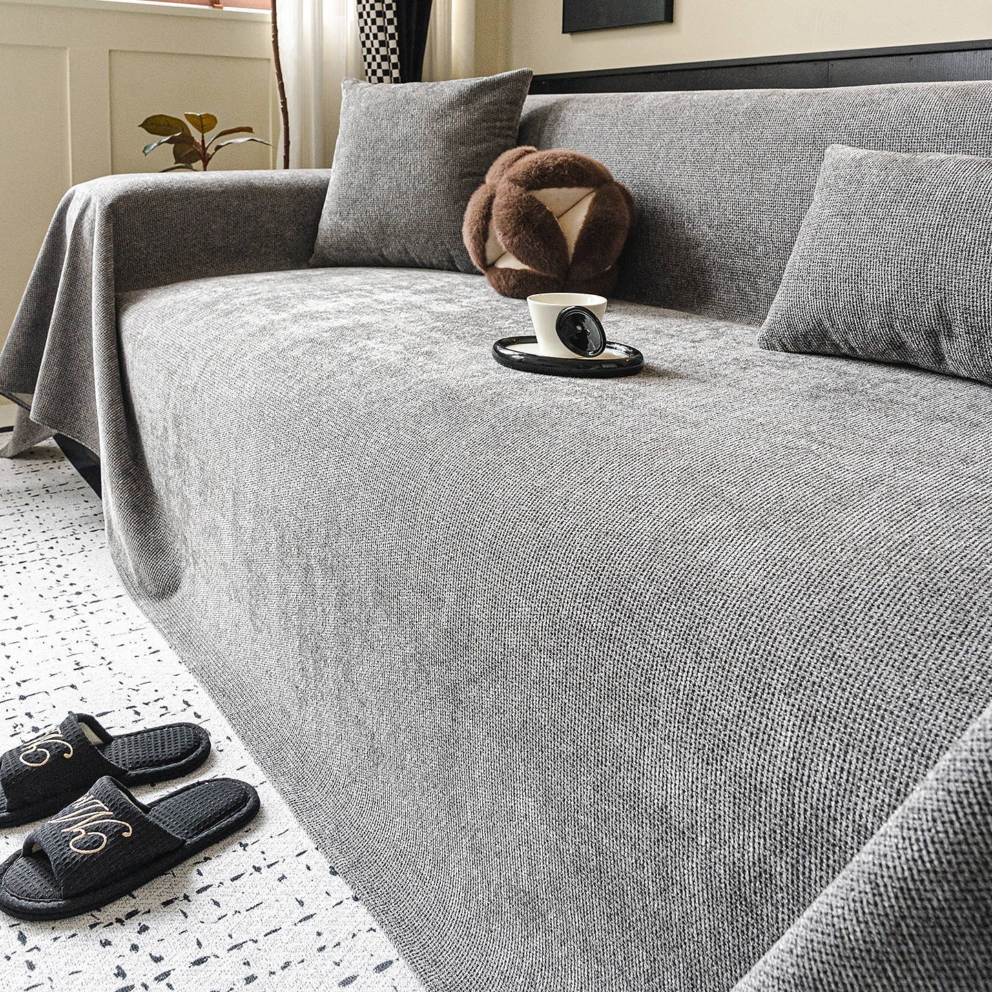 nepromokavý potah na pohovku, deka na pohovku odolná proti poškrábání kočkami, protiskluzový chránič pohovky pro všechna roční období, pratelný potah na nábytek do obývacího pokoje vhodný pro domácí 2026 - $79.99 –P2