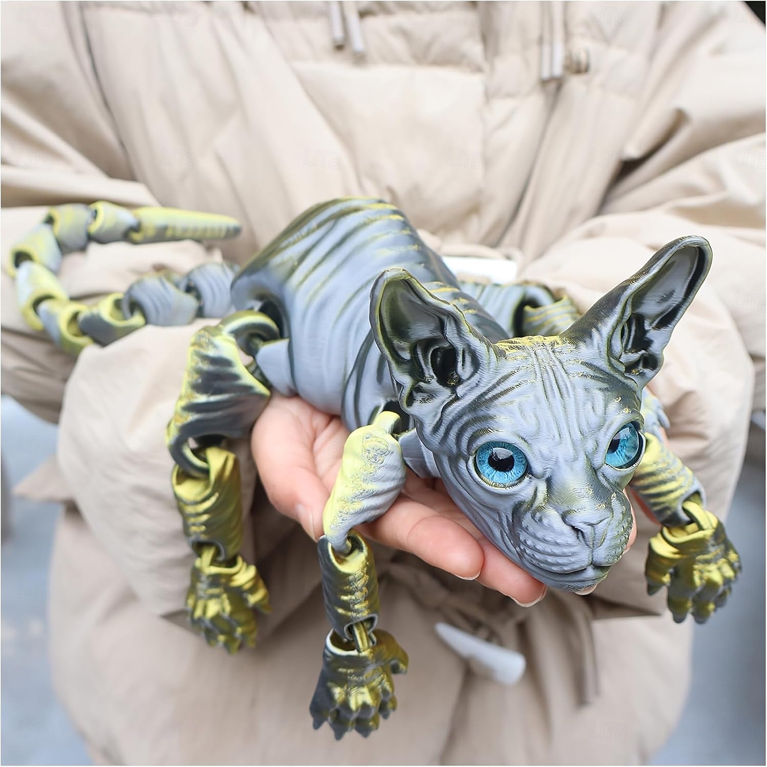 Decorazione realistica di un gatto snodato stampato in 3D, gatto sphynx stampato in 3D, animale antistress, scrivania, ufficio, arredamento per la casa, per amanti dei gatti e collezionisti. del 2026 a $19.99 –P16