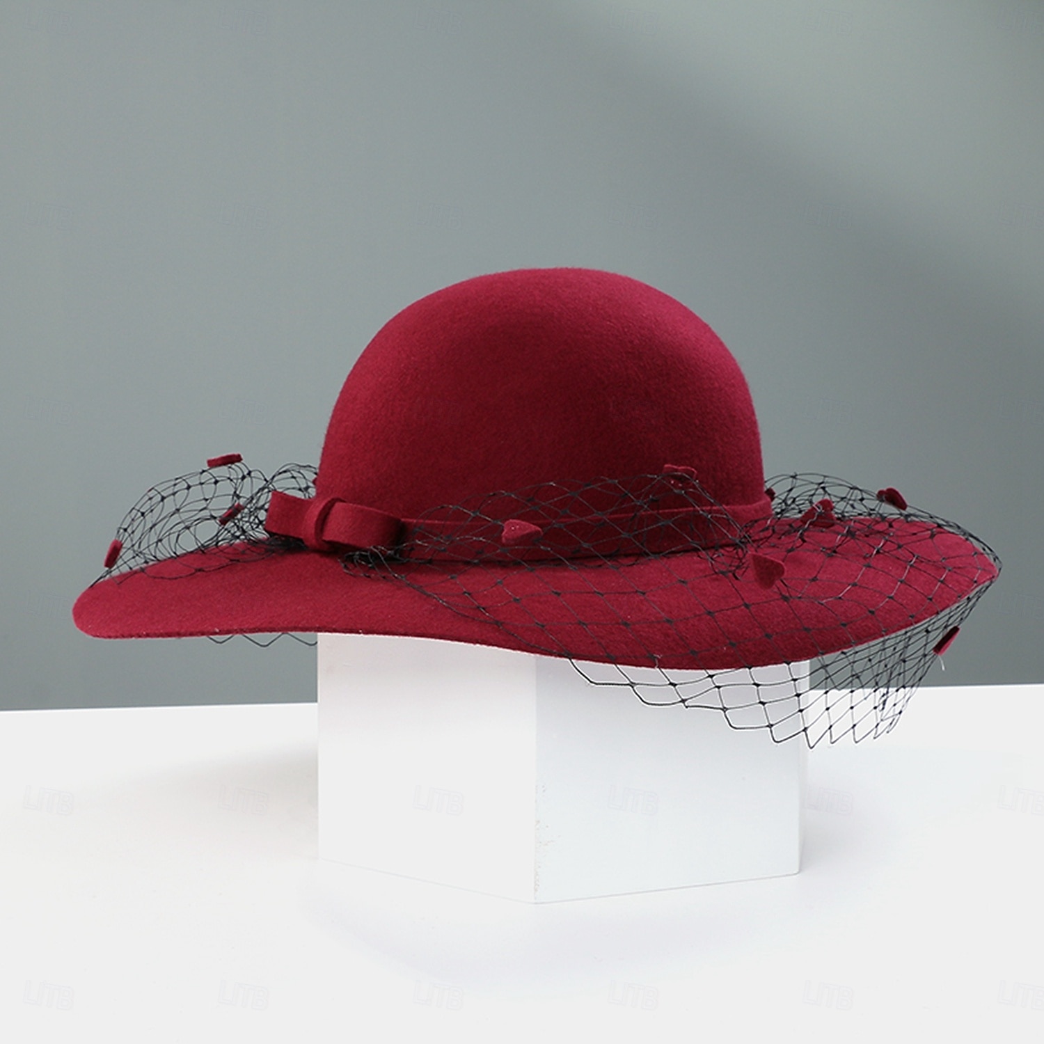 Hats 100% Wool Bowler / Cloche Hat Fedora Hat Wedding Ladies Day Elegant Wedding With Tulle Headpiece Headwear 2026 - $51.99 –P19