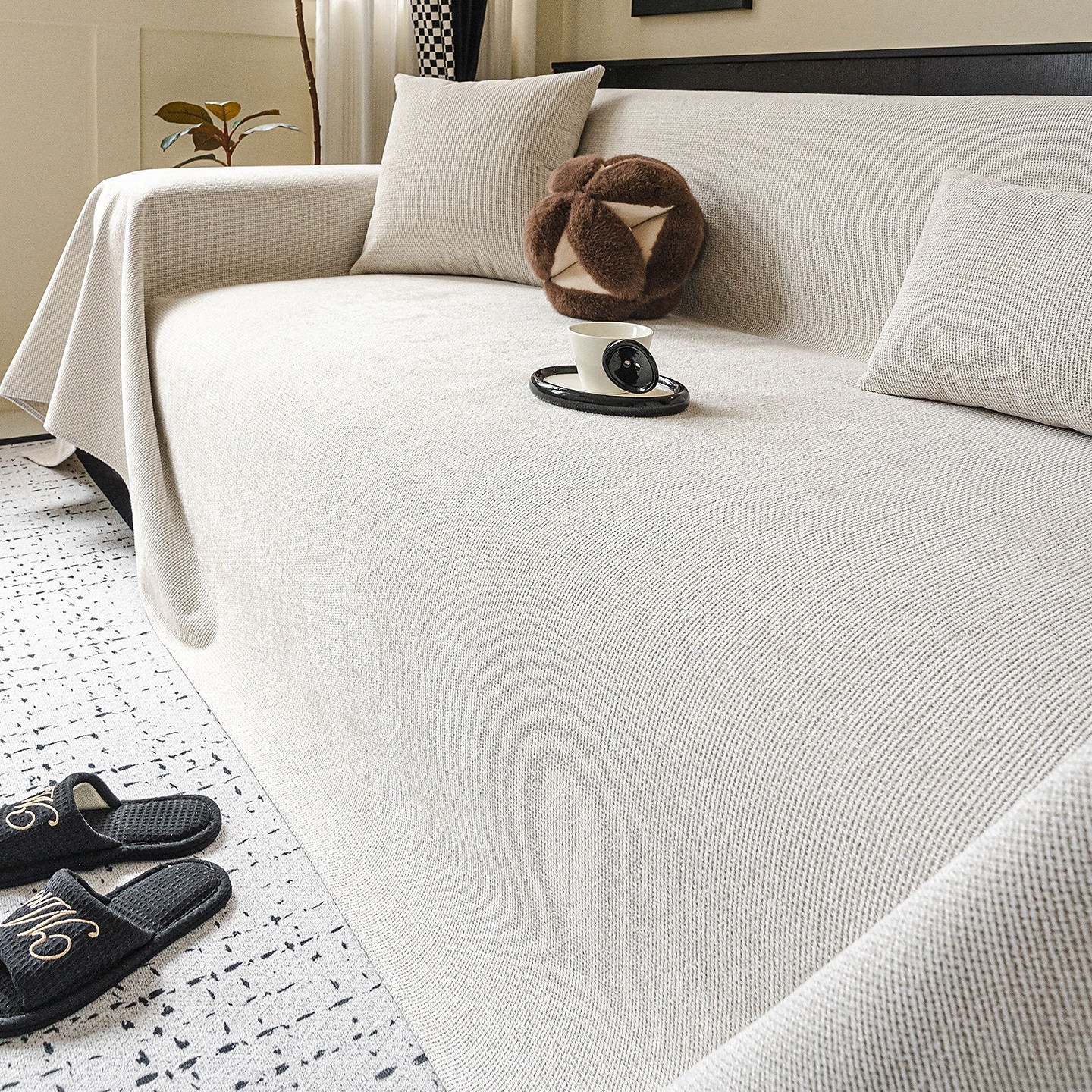 nepromokavý potah na pohovku, deka na pohovku odolná proti poškrábání kočkami, protiskluzový chránič pohovky pro všechna roční období, pratelný potah na nábytek do obývacího pokoje vhodný pro domácí 2026 - $79.99 –P4