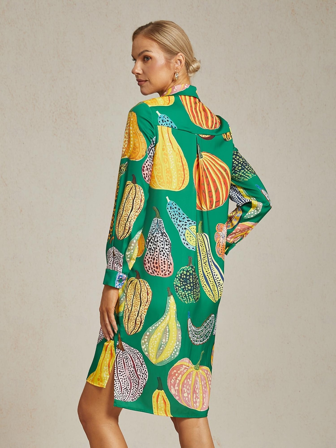 abito camicia da donna con stampa zucca verde, scollo a V, vestibilità ampia, orlo asimmetrico, spacco, per vacanza, quotidiano, lavoro, festa, autunno, primavera, estate del 2025 a $86.99 –P6