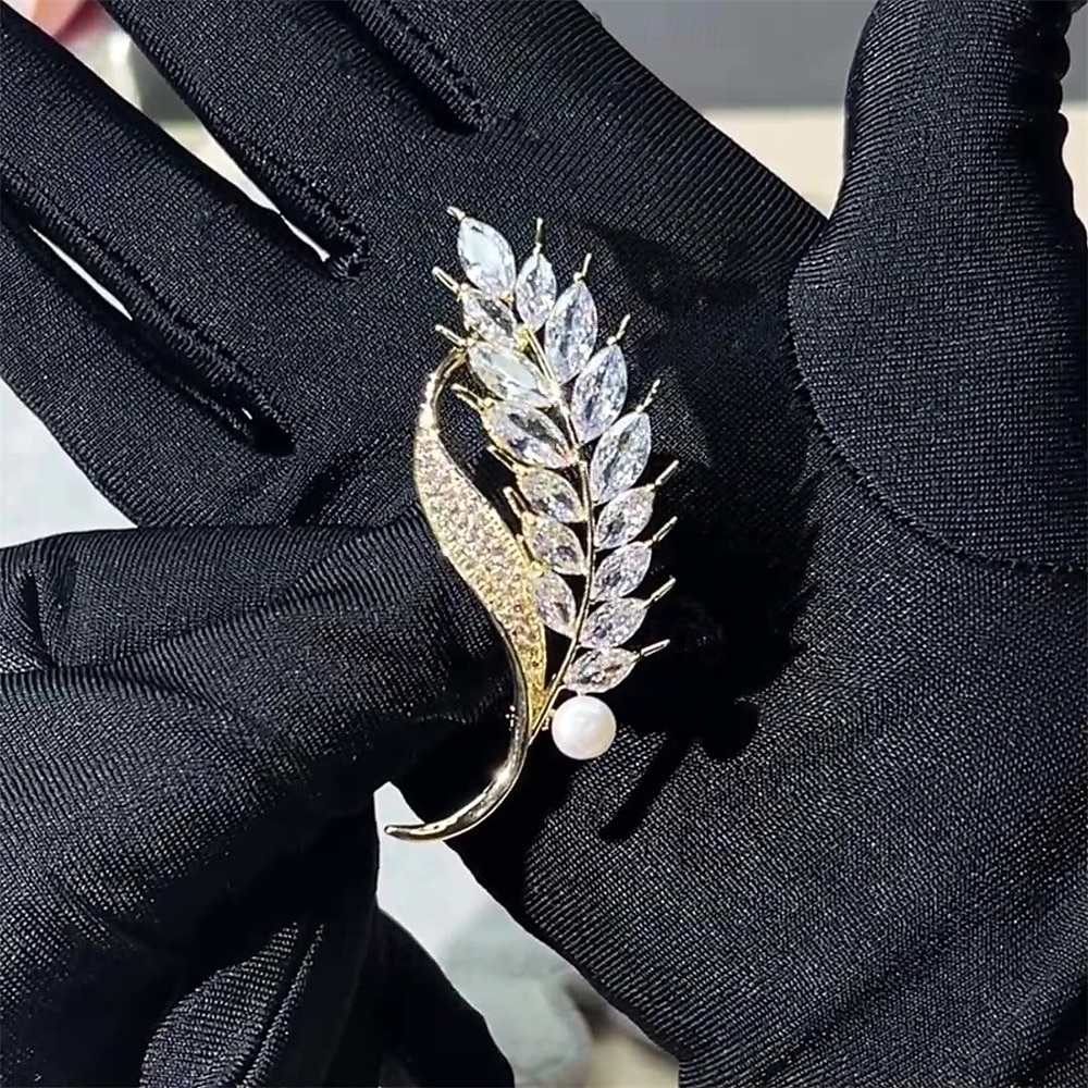 Brooches Classic Retro Floral Elegant Fashion Personalized Simple Brooch Jewelry White Yellow For Wedding Party Gift Engagement Prom Festival 2026 - $34.99 –P6