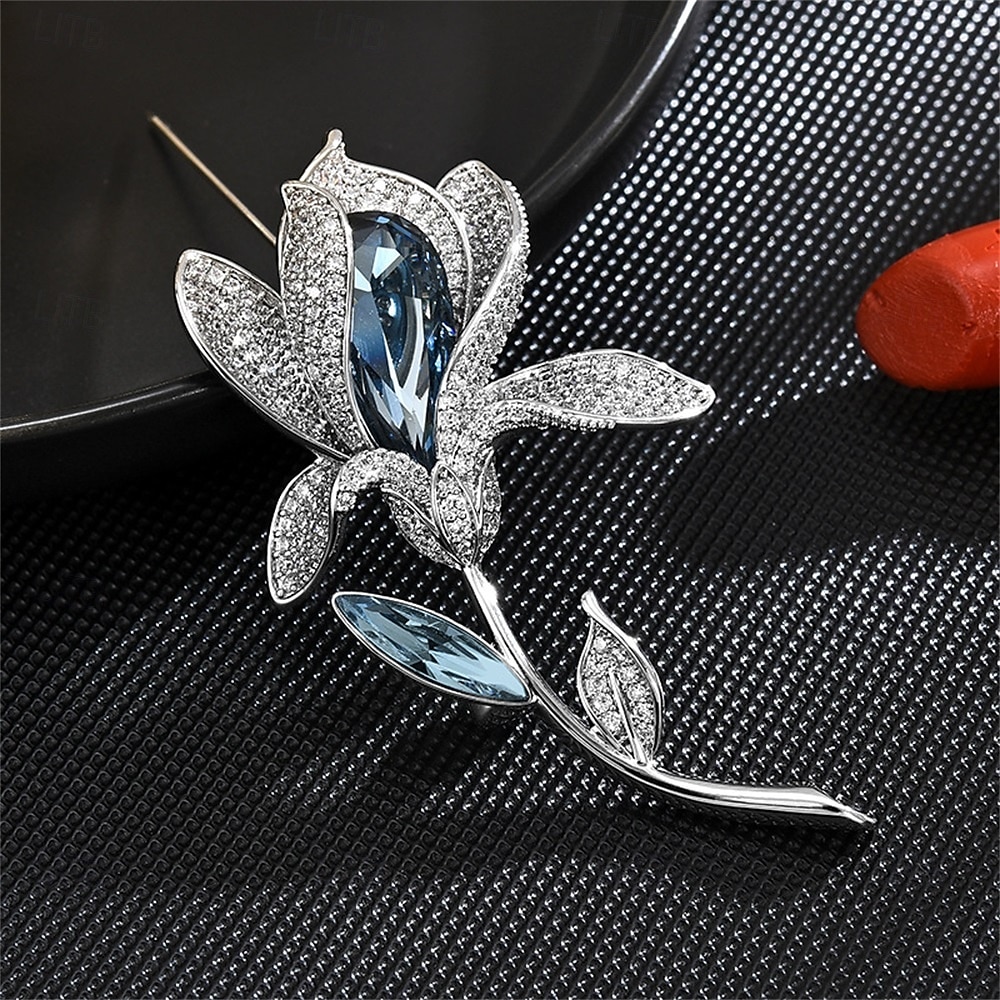 Spille Classico Retrò Fiore Elegante Moda Personalizzato Semplice Lusso Spilla Gioielli Argento Per Matrimonio Feste Regalo Fidanzamento Balli di fine anno Festival del 2025 a $34.99 –P1