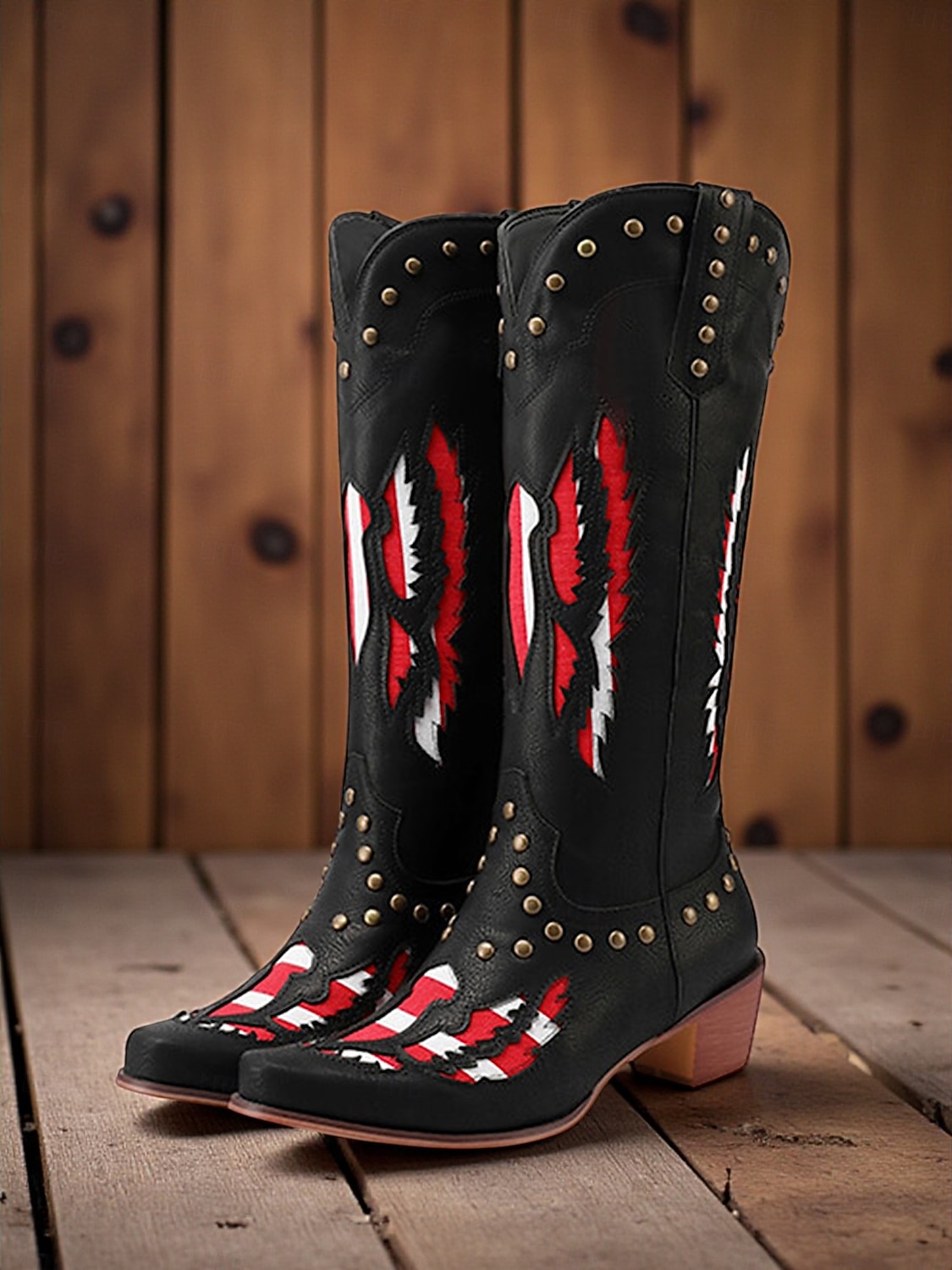 Broderade cowboystövlar i westernstil för kvinnor, svart och röd design med nitar, perfekta för holloween-festivaler, countrykonserter och vardagliga outfits 2025 - $79.99 –P3