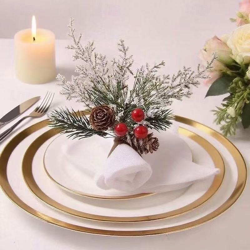 Lot de 6 décorations de table de Noël, ronds de serviette, pommes de pin en cèdre avec baies rouges, accessoires de table de fête pour le dîner de Noël de 2025 ? €17.86 –P2