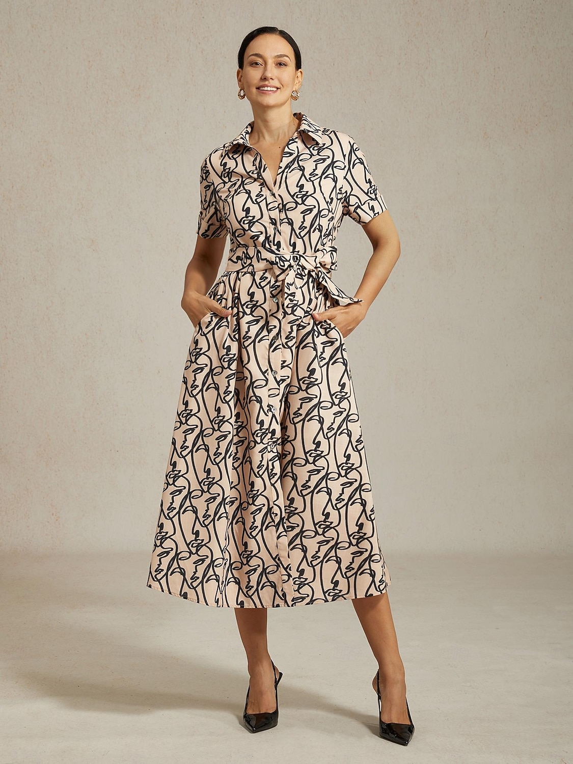 Damenhemd mit kurzen Ärmeln, abstraktes Kunstmuster, Taschen, Pendeln, gesellschaftliche Zusammenkünfte, Frühling, Sommer 2026 - $15.99 –P3