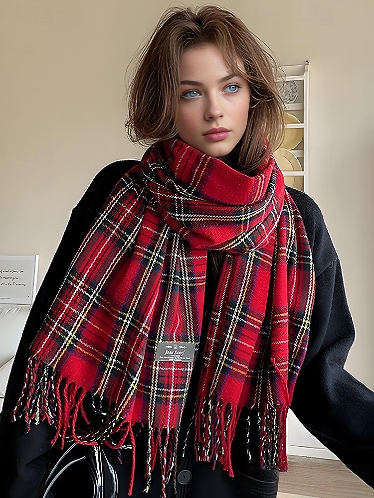 Juleruteskjerf til dame, varmt vinterskjerf med tartan og frynser, koselig motetilbehør til høytidsfester og utendørs bruk 2026 - $18.99 –P4