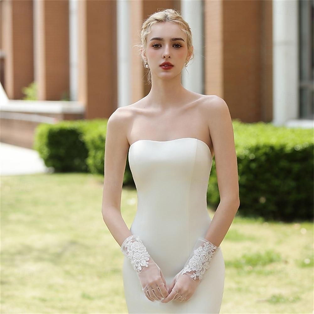 Dentelle / Tulle Longueur au poignet Gant Élégant / Soirée / Soir / Simple Avec Couleur unie Gants de Mariage / Fête de 2025 ? $14.99 –P3