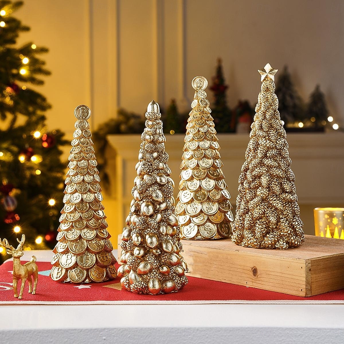 Décoration de table pour sapin de Noël, motif pomme de pin dorée, dollar et bitcoin, mini statue de sapin de Noël en résine pour décoration intérieure de vacances, vitrine, cadeau de 2025 ? $17.99 –P1