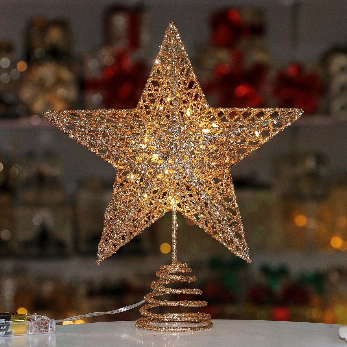 Puntale per albero di Natale con stella e luce a LED, stella a cinque punte in ferro 3D con glitter, decorazione per albero da appendere, regalo per decorazioni natalizie da tavolo per la casa del 2025 a $6.99 –P8